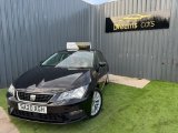 Black SEAT Leon 1.6 TDI SE Dynamic Hatchback 5dr Diesel Manual Euro 6 s/s 115 ps