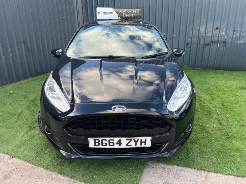 Ford Fiesta 1.6 Zetec Hatchback 5dr Petrol Powershift Euro 5 105 ps for sale in Dreems Car Sales
