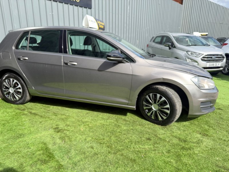 Grey 2013 Volkswagen Golf 1.4 TSI BlueMotion Tech S Hatchback 5dr Petrol DSG Euro 5 s/s 122 ps in Oldbury