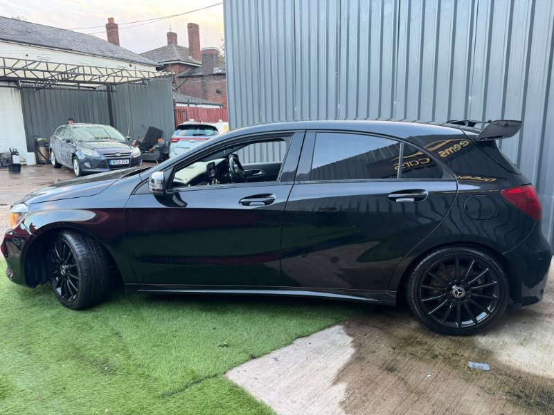Black Mercedes-Benz A Class 1.6 A200 AMG Line Executive Hatchback 5dr Petrol 7G-DCT Euro 6 s/s 156 ps