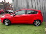 Red Ford Fiesta 1.25 Zetec Hatchback 5dr Petrol Manual Euro 5 82 ps