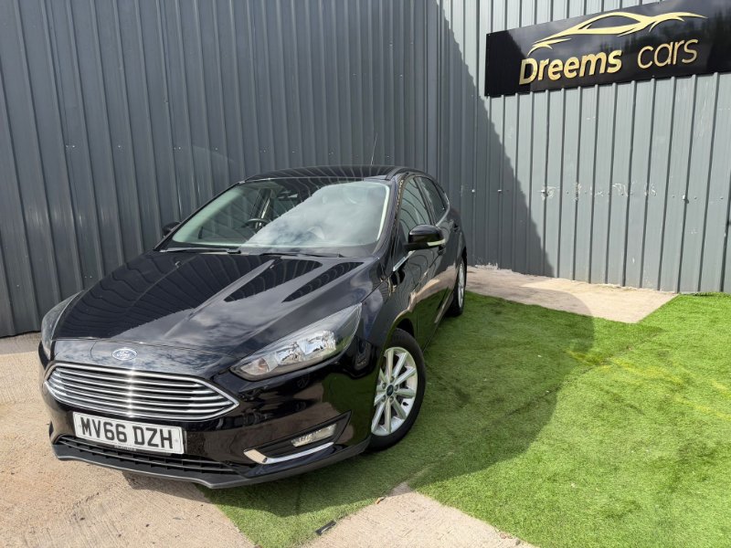 Black Ford Focus 1.5T EcoBoost Titanium Hatchback 5dr Petrol Auto Euro 6 s/s 150 ps