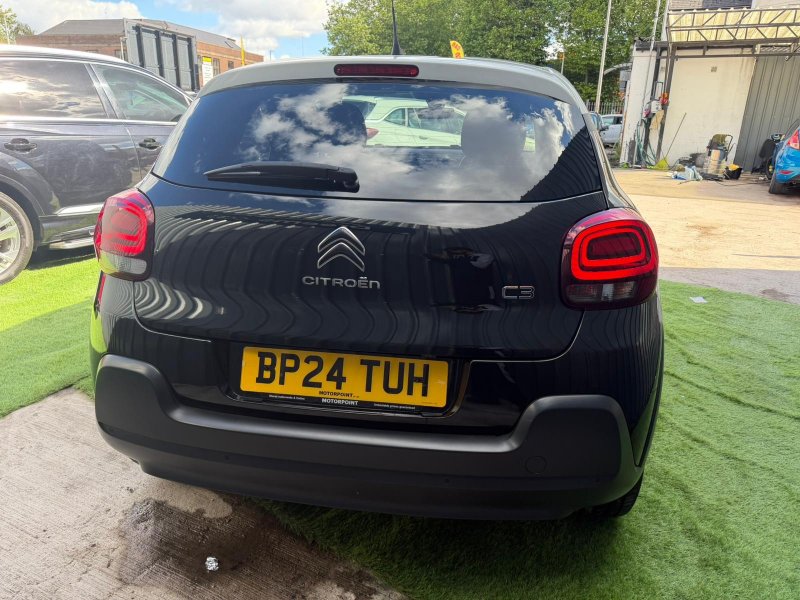 Black Citroen C3 1.2 PureTech PLUS Hatchback 5dr Petrol EAT6 Euro 6 s/s 110 ps