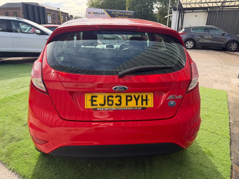 Ford Fiesta 1.0 Zetec Hatchback 5dr Petrol Manual Euro 5 s/s 80 ps for sale in Oldbury
