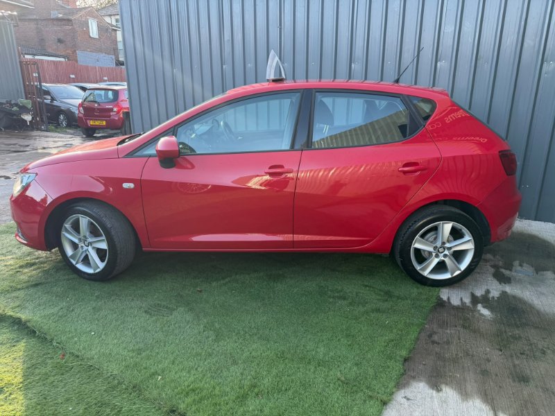 Red 2015 SEAT Ibiza 1.4 Toca Hatchback 5dr Petrol Manual Euro 5 85 ps in Oldbury