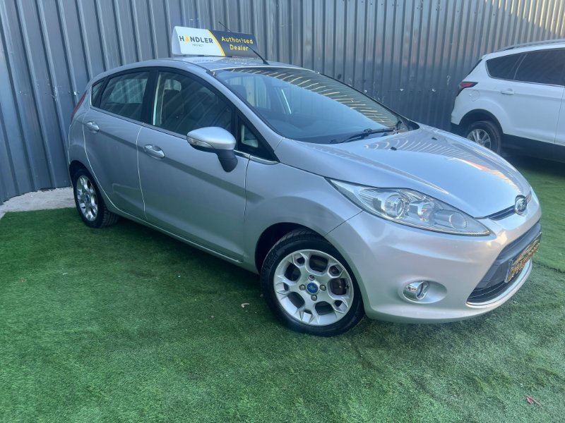 Silver 2012 Ford Fiesta 1.4 Zetec Hatchback 5dr Petrol Automatic 154 g/km 94 bhp in Dreems Car Sales