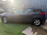 Grey Ford Focus 1.6 Zetec Hatchback 5dr Petrol Manual Euro 5 105 ps