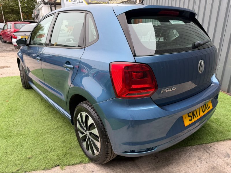 Blue 2017 Volkswagen Polo 1.0 TSI BlueMotion Tech BlueMotion Hatchback 5dr Petrol Manual Euro 6 s/s 95 ps in Oldbury