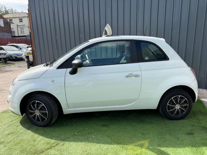 White 2014 Fiat 500 1.2 Pop Hatchback 3dr Petrol Manual Euro 6 s/s 69 bhp in Oldbury