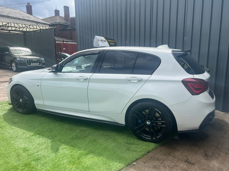 2017 BMW 1 Series Hatchback 1.5 118i M Sport Shadow Edition Hatchback 5dr Petrol Auto Euro 6 s/s 136 ps