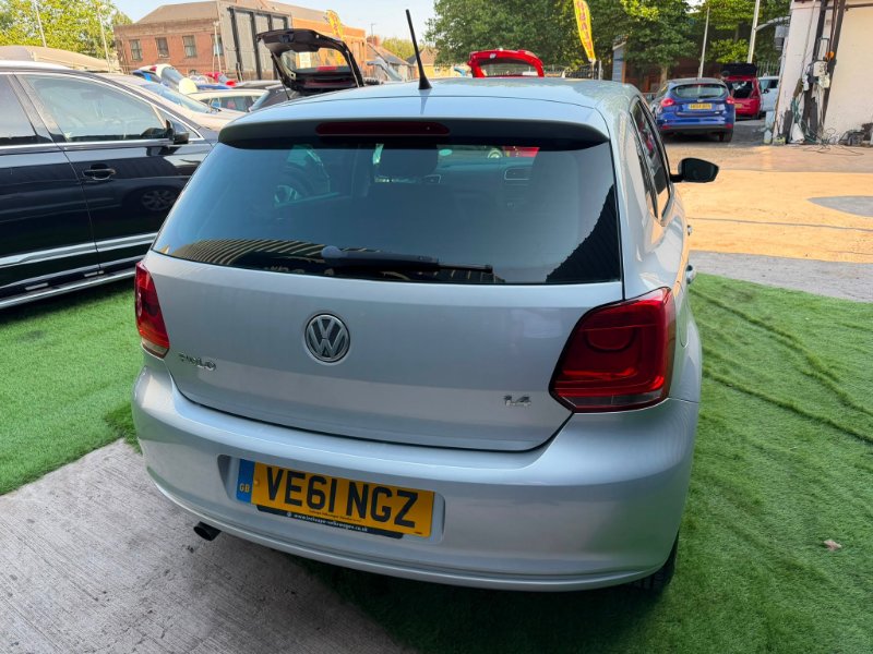 Silver 2012 Volkswagen Polo 1.4 Match Hatchback 5dr Petrol Manual Euro 5 85 ps in Oldbury